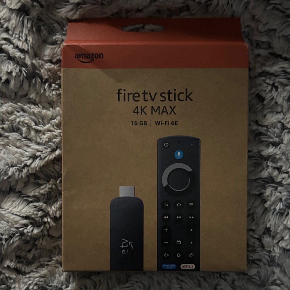 **NEVER USED** amazon 4k max tv fire stick